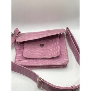 HVISK Women's Pastel Purple Faux-Leather Cayman Pocket Crossbody Purse